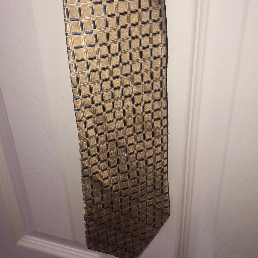 Jones New York tie